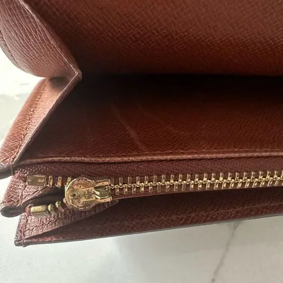 Vintage Louis Vuitton Monogram Sarah Wallet - Picture 9 of 12